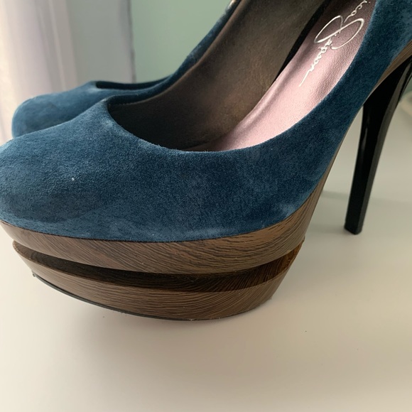 Shoes - Picture 5 of 5